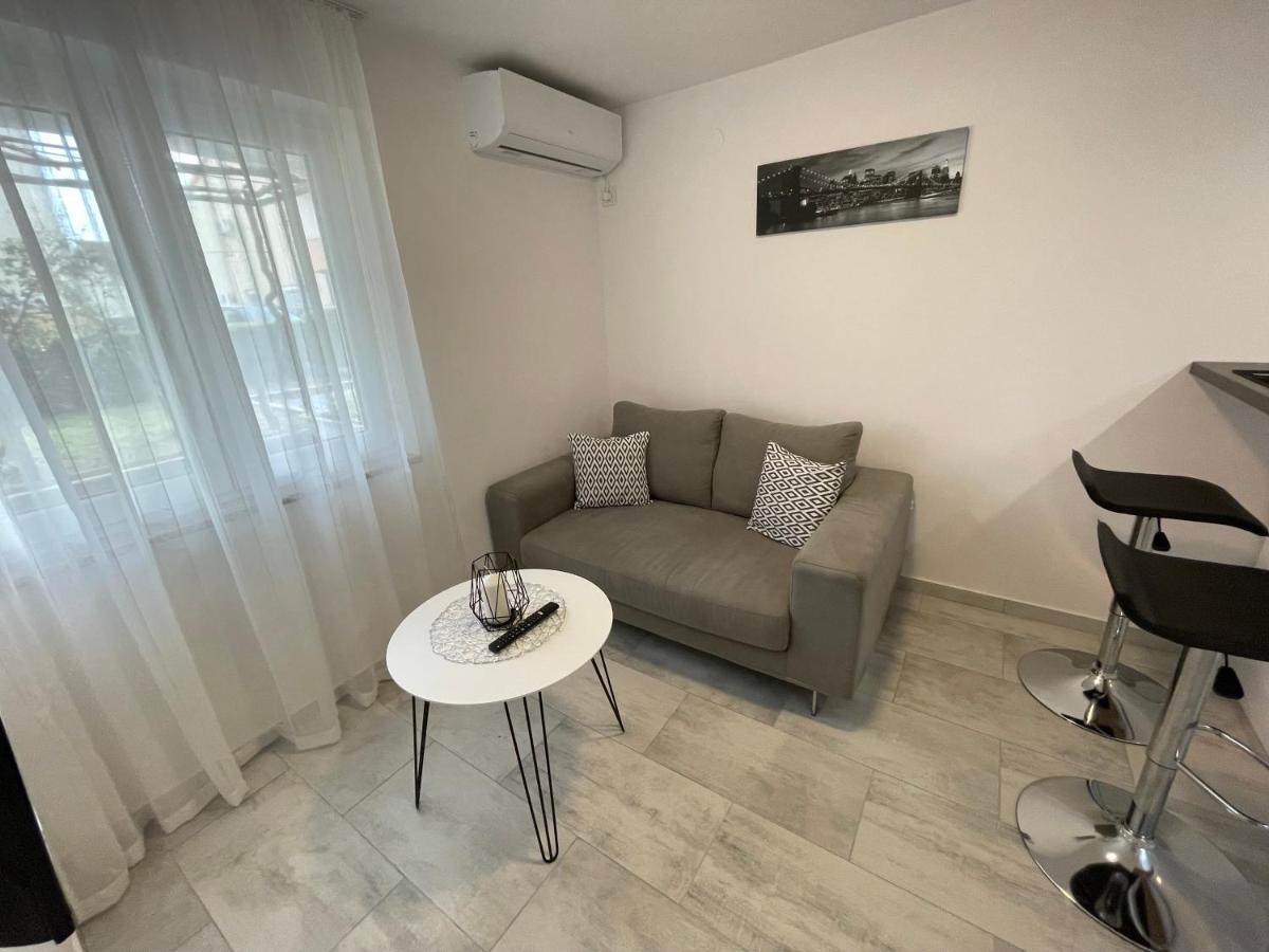 Apartment Dida Krk Town Luaran gambar