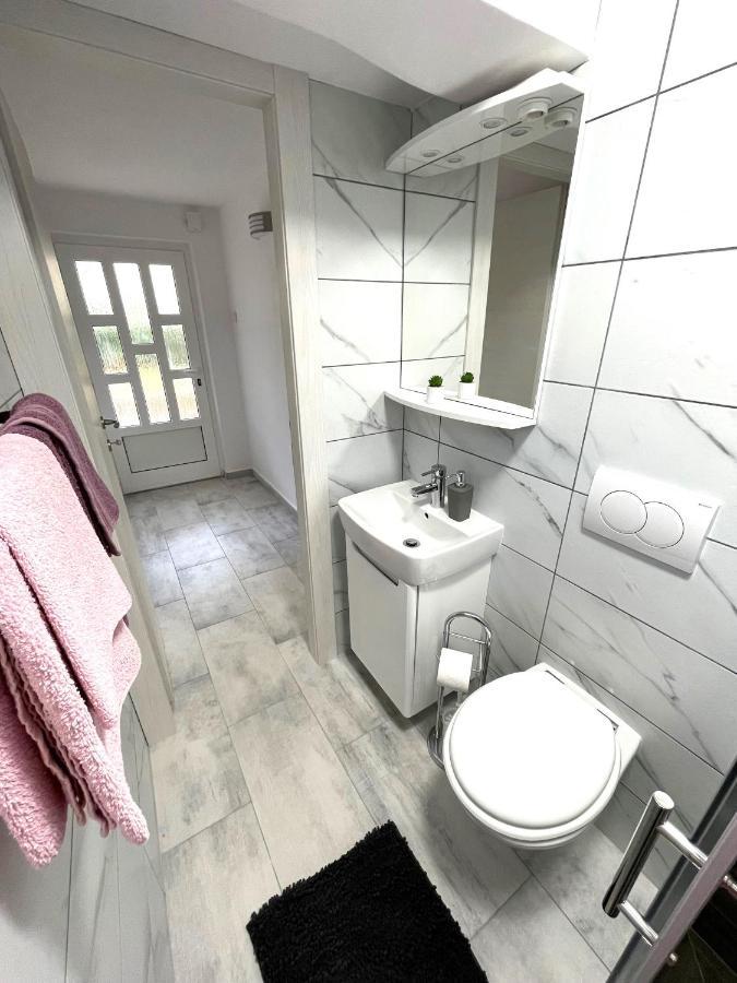 Apartment Dida Krk Town Luaran gambar